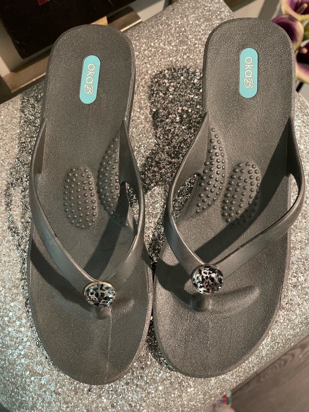 Oka b sandals m/l